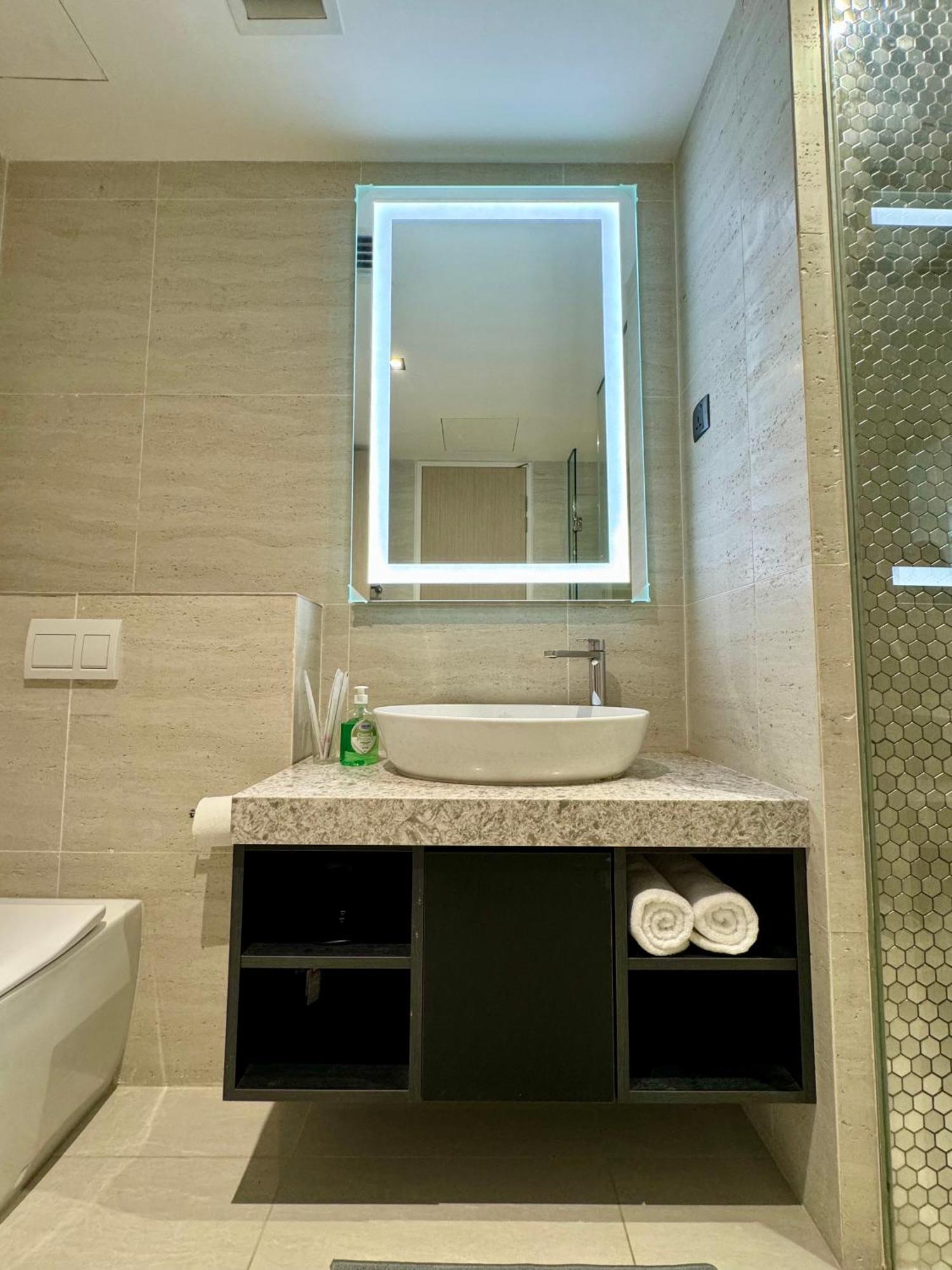Axquisite Suites At Klcc Куала Лумпур Екстериор снимка